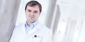 Cirujanos capilares en Valladolid - Foto del Dr. Nuñez Orduña