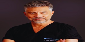 Cirujanos capilares en Vigo - Foto del Dr. Arturo González Marlia, especialista en cirugía estética