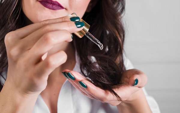 vitaminas y aceites naturales para el pelo