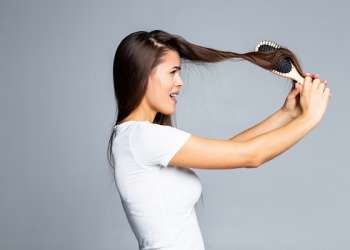 como desenredar el pelo sin dañarlo