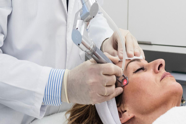 Tratamiento para el contorno de ojos