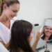 Mejor clínica estética Madrid - Mujer feliz luego de realizarse un tratamiento estético en una de las mejores clínicas estéticas Madrid